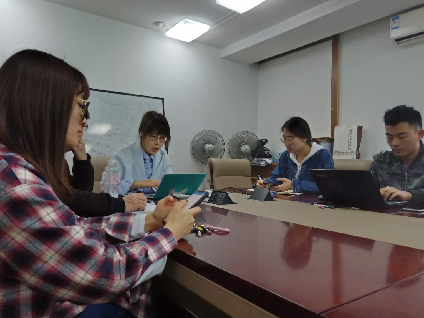 ok138cn太阳集团古天乐博士生沙龙2019-03(总第3期)简报图片.jpg ok138cn太阳集团古天乐博士生沙龙2019-03(总第3期)简报图片.jpg